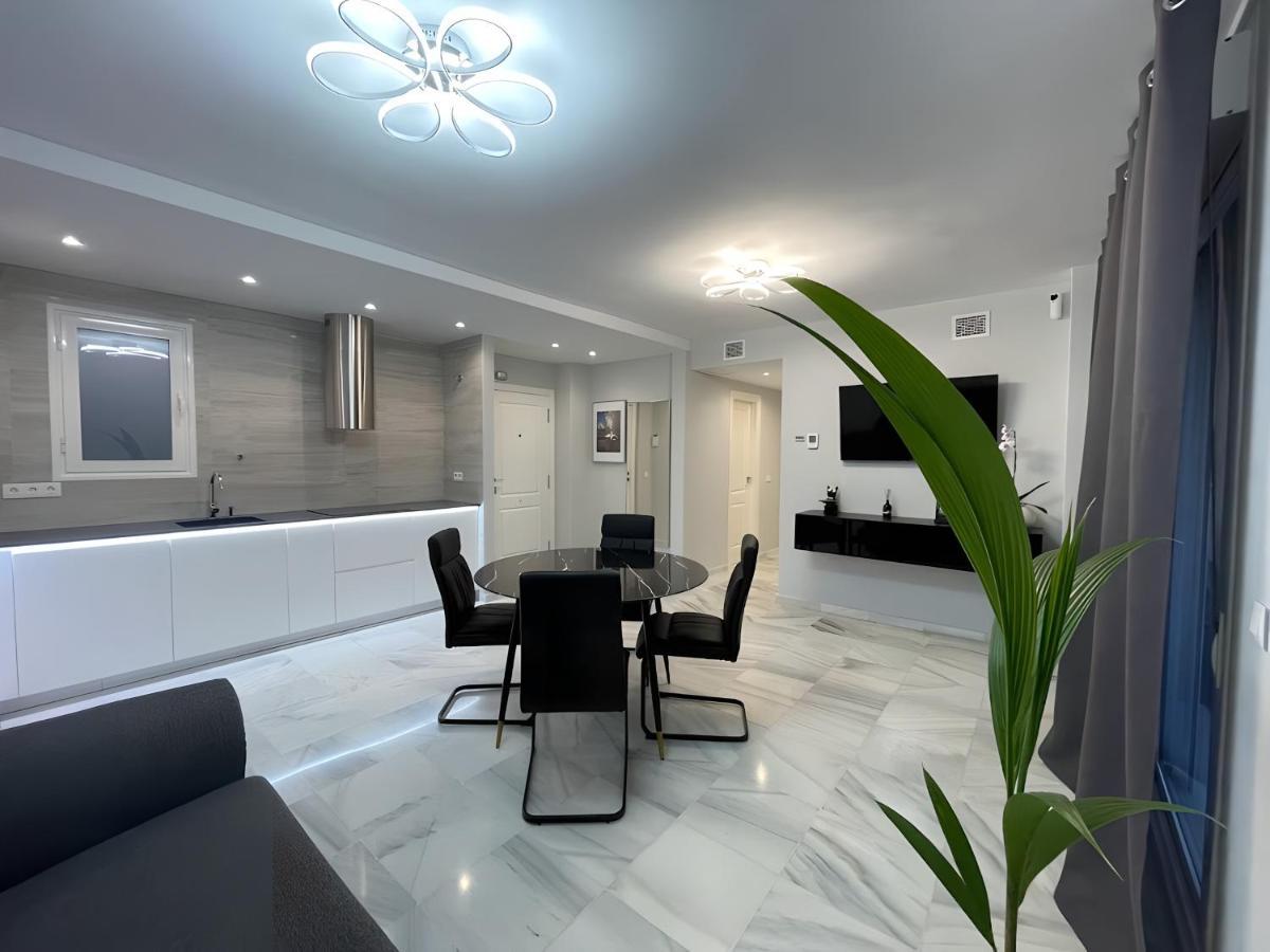 Luxury Apartment Benalmadena First Line Exterior photo
