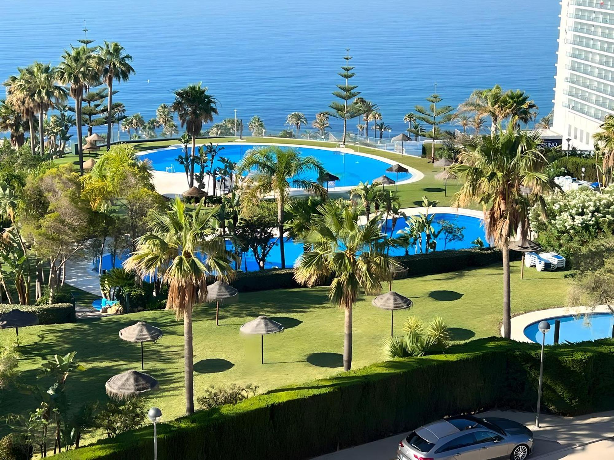 Luxury Apartment Benalmadena First Line Exterior photo